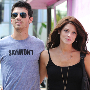 Joe Jonas, Ashley Greene Joe Jonas, Ashley Greene